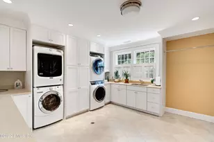 97 Pecksland Rd, Greenwich, CT 06831 - Photo 35