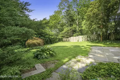 33 Halsey Drive, Old Greenwich, CT 06870 - Photo 7