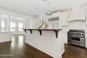 11 Harding Rd, Old Greenwich, CT 06870 - Photo 9