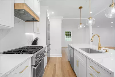 82 Josephine Evaristo Avenue, Greenwich, CT 06830 - Photo 5