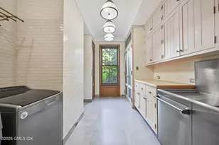 16 Martin Dale N, Greenwich, CT 06830 - Photo 13