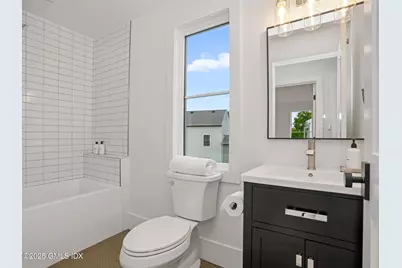 24 Valley Road, Greenwich, CT 06807 - Photo 21