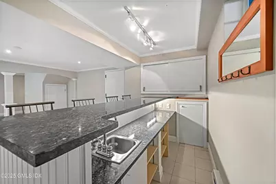 38 Bedford Road, Greenwich, CT 06831 - Photo 19