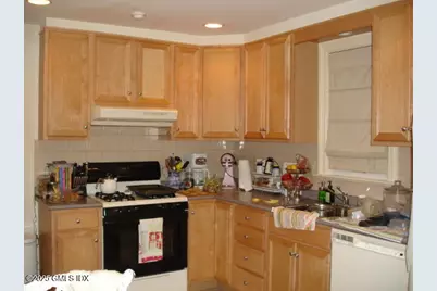 174 Davis Avenue #3A, Greenwich, CT 06830 - Photo 1