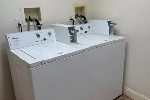 174 Davis Ave, Greenwich, CT 06830 - Photo 7