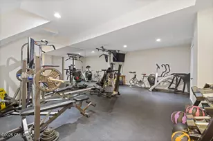 145 Porchuck Rd, Greenwich, CT 06831 - Photo 19