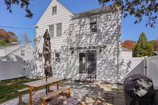 34 Bradley Pl, Stamford, CT 06905 - Photo 41