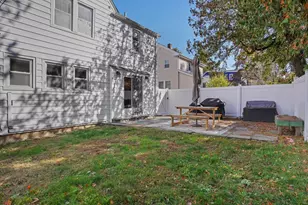 34 Bradley Pl, Stamford, CT 06905 - Photo 43