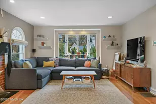 34 Bradley Pl, Stamford, CT 06905 - Photo 11