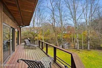 198 E Middle Patent Road, Greenwich, CT 06831 - Photo 9