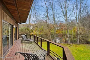 198 E Middle Patent Rd, Greenwich, CT 06831 - Photo 9