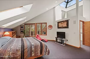 198 E Middle Patent Rd, Greenwich, CT 06831 - Photo 33