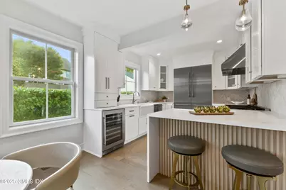 151A Hamilton Avenue, Greenwich, CT 06830 - Photo 5