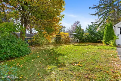 7 Highview Avenue, Old Greenwich, CT 06870 - Photo 23