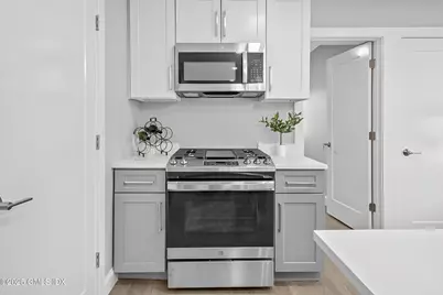 168 N Water Street #3L, Greenwich, CT 06830 - Photo 5