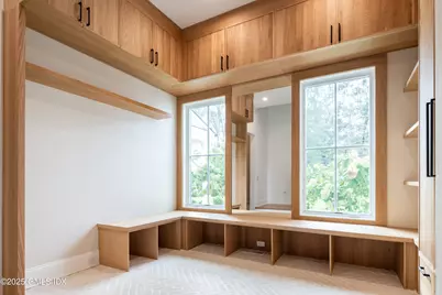 11 Winterset Road, Greenwich, CT 06830 - Photo 11