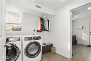 6 Meadowbank Rd, Old Greenwich, CT 06870 - Photo 21