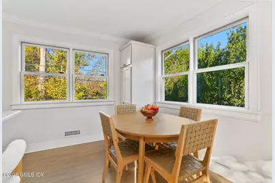 6 Meadowbank Road, Old Greenwich, CT 06870 - Photo 5