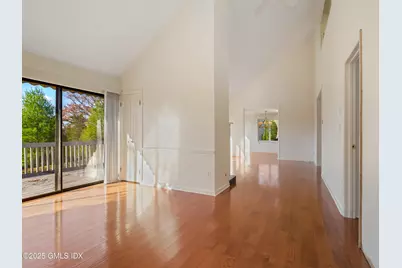 505 W Lyon Farm Drive #505, Greenwich, CT 06831 - Photo 3