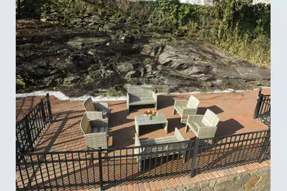 200 Davis Avenue, Greenwich, CT 06830 - Photo 25