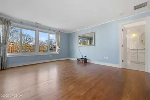 33 E Lyon Farm Dr, Greenwich, CT 06831 - Photo 15