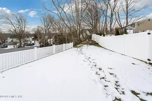 67 Byram Terrace Dr, Greenwich, CT 06831 - Photo 15