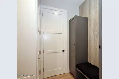 38 St Roch Avenue #B, Greenwich, CT 06830 - Photo 11