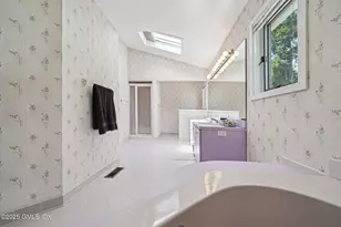 20 Norman Rd, Stamford, CT 06906 - Photo 19