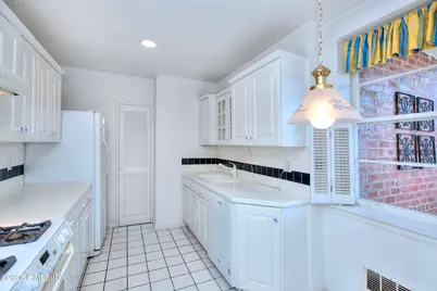 4 Putnam Hill #2B, Greenwich, CT 06830 - Photo 11