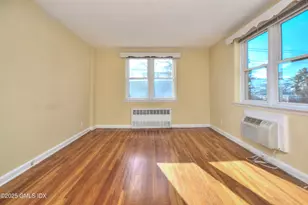 4 Putnam Hill, Greenwich, CT 06830 - Photo 15