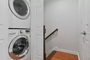 453 E Putnam Ave, Greenwich, CT 06807 - Photo 11