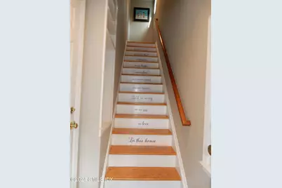 7 Whitney Drive, Greenwich, CT 06831 - Photo 3