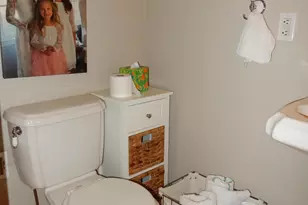 7 Whitney Dr, Greenwich, CT 06831 - Photo 9