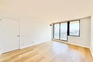 25 Forest St, Stamford, CT 06901 - Photo 9