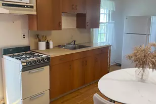 22 Coachlamp Ln, Greenwich, CT 06830 - Photo 3