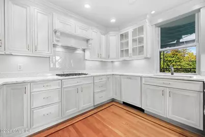 4 Putnam Hill #4G, Greenwich, CT 06830 - Photo 9