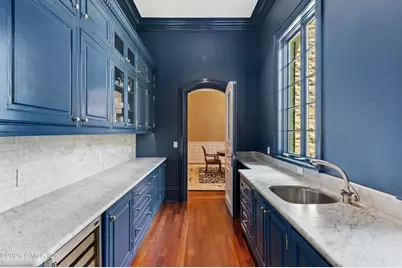 537 North Street, Greenwich, CT 06830 - Photo 7