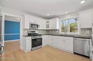 37 Park Ave, Old Greenwich, CT 06870 - Photo 11