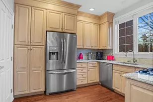 104 W Ritch Ave, Greenwich, CT 06830 - Photo 7