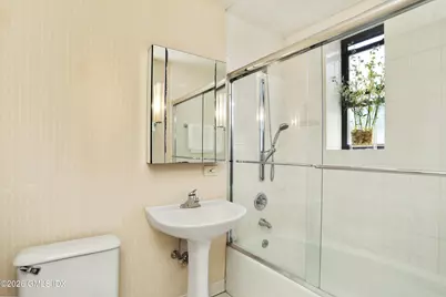 40 W Elm Street #6E, Greenwich, CT 06830 - Photo 25