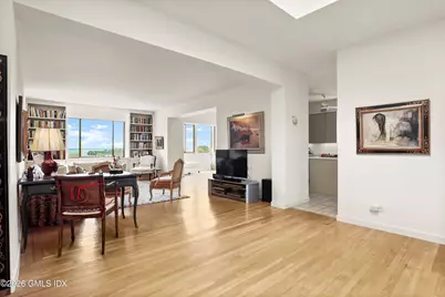 40 W Elm Street #6E, Greenwich, CT 06830 - Photo 9