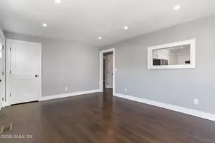 35 Euclid Ave, Stamford, CT 06902 - Photo 5