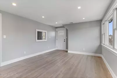 35 Euclid Avenue #B, Stamford, CT 06902 - Photo 5