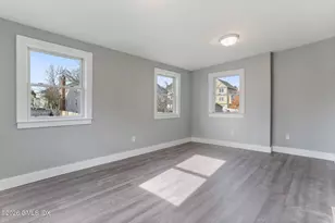 35 Euclid Ave, Stamford, CT 06902 - Photo 17