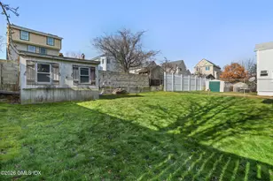 35 Euclid Ave, Stamford, CT 06902 - Photo 21