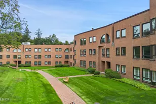 1 Milbank Ave, Greenwich, CT 06830 - Photo 3