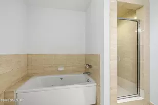 1 Milbank Ave, Greenwich, CT 06830 - Photo 23