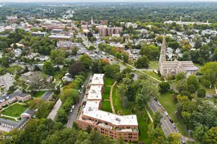 1 Milbank Ave, Greenwich, CT 06830 - Photo 31