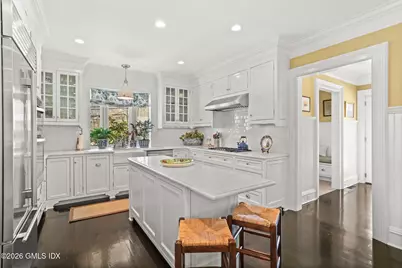 2 Forest Avenue, Old Greenwich, CT 06870 - Photo 17