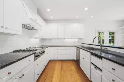 53 Shady Lane, Greenwich, CT 06831 - Photo 5